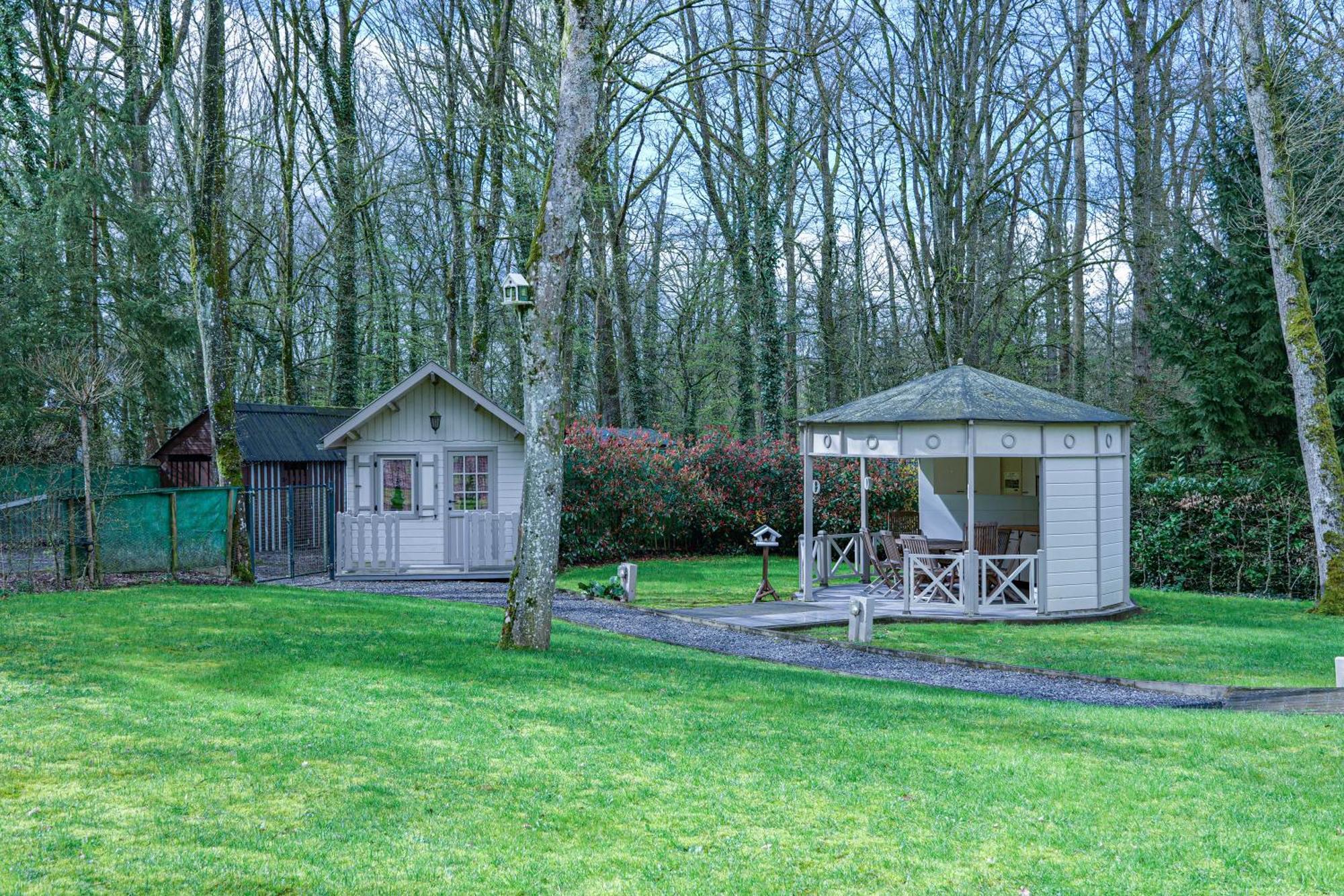 Le Colibri Spa Jacuzzi Durbuy Exterior photo