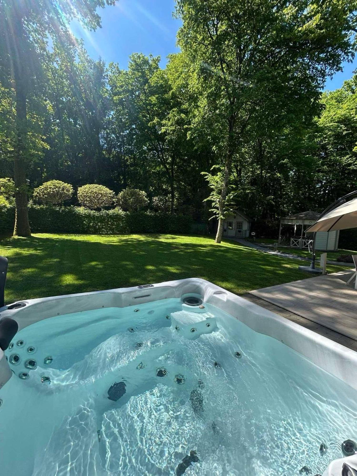 Le Colibri Spa Jacuzzi Durbuy Exterior photo
